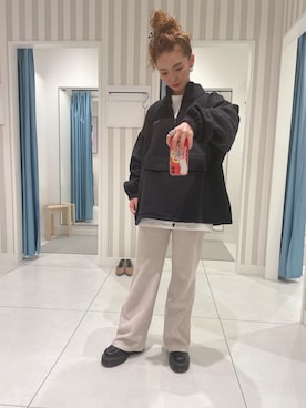 「Levi's」｜「アイテム（スウェット）」を使った、y...maiさん（レディース・157cm）の秋コーディネート