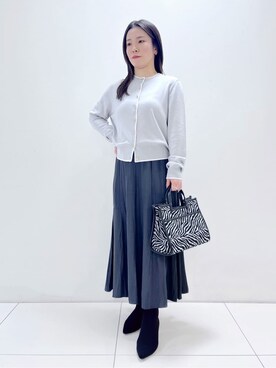 「UNTITLED（アンタイトル）の【アンサンブル可/洗える】ウォームスパン カーディガン（カーディガン/ボレロ、グレー系）」を使った、ukiさん（レディース）の冬コーディネート