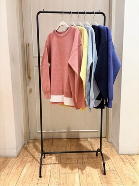 「SHOO・LA・RUE（シューラルー）の【高レビュー/洗濯機可/S-LL】さらに軽くなった スポンディッシュ裾フェイクトップス（ニット/セーター、ピンク系）」を使った、まるよOTさん（レディース・164cm）の冬コーディネート