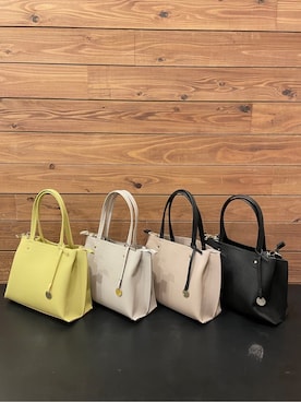 「SHOO・LA・RUE（シューラルー）の【軽量/2WAY】デイリーにも通勤にも ふわっと軽いトートバッグ（トートバッグ、イエロー系）」を使った、まるよOTさん（レディース・164cm）の冬コーディネート