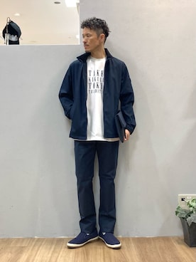 「アイテム（クラッチバッグ、ブルー系）」を使った、シュンさん（メンズ・167cm）の春コーディネート