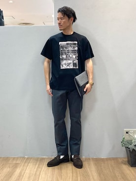 「アイテム（クラッチバッグ、グレー系）」を使った、シュンさん（メンズ・167cm）の春コーディネート