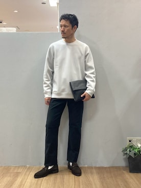 「アイテム（クラッチバッグ、グレー系）」を使った、シュンさん（メンズ・167cm）の冬コーディネート