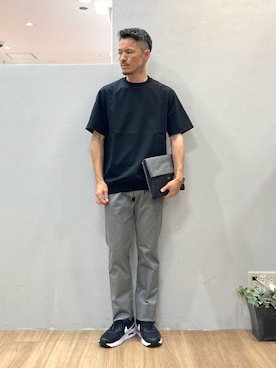 「アイテム（クラッチバッグ、グレー系）」を使った、シュンさん（メンズ・167cm）の夏コーディネート