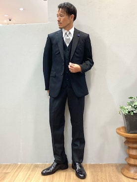 「アイテム（スーツベスト、ブラック系）」を使った、シュンさん（メンズ・167cm）の秋コーディネート