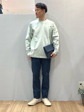 「アイテム（クラッチバッグ、ブルー系）」を使った、シュンさん（メンズ・167cm）の春コーディネート
