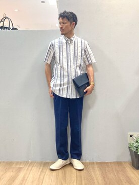 「アイテム（クラッチバッグ、ブルー系）」を使った、シュンさん（メンズ・167cm）の夏コーディネート