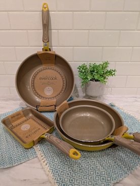 「アイテム（食器/キッチン）」を使った、みみみさん（レディース・155cm）の春コーディネート