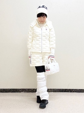 「アイテム（レッグウォーマー、ホワイト系）」を使った、kimaさん（レディース・158cm）の冬コーディネート