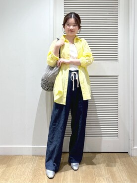 「Dessin（デッサン）の【洗える】ピグメント染バックギャザーシャツ（シャツ/ブラウス、イエロー系）」を使った、Harunaさん（レディース・160cm）の春コーディネート