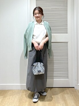 「Dessin（デッサン）の【洗える】バルーンスリーブスキッパーニット（ニット/セーター、ホワイト系）」を使った、Harunaさん（レディース・160cm）の春コーディネート