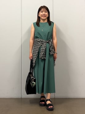 「UNTITLED（アンタイトル）のシアーチェックシャツブラウス（Shirts、ブラック系）」を使った、SaKiさん（レディース・155cm）の夏コーディネート