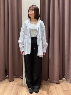 「grove（グローブ）の【貴島明日香さん着用】シアードッキングスクエアタンク（タンクトップ、ホワイト系）」を使った、みちゃさん（レディース・150cm）の春コーディネート