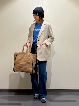 「URBAN RESEARCH DOORS（アーバンリサーチドアーズ）のペーパートートバッグ（トートバッグ、ベージュ系）」を使った、あすさん（レディース・161cm）の春コーディネート