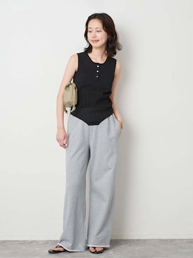 「SLOBE IENA（スローブイエナ）のスウェットパンツ（その他パンツ、グレー系）」を使った、Kamiyaさん（レディース・164cm）の夏コーディネート
