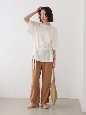 「SLOBE IENA（スローブイエナ）のPlus by ONIT/オニット SLOBE別注 2way パイルパンツ（その他パンツ、イエロー系）」を使った、Kamiyaさん（レディース・164cm）の春コーディネート