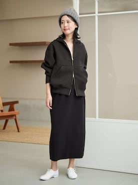 「アイテム（ニットキャップ/ビーニー、グレー系）」を使った、Kamiyaさん（レディース・164cm）の秋コーディネート