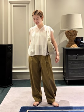 「MACPHEE（マカフィー）のアイテム（パンツ）」を使った、Inoue_TOMORROWLANDさん（レディース・162cm）の夏コーディネート