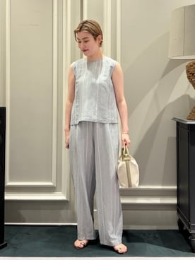 「SOMEWHERE STUDIO（サムウェアステュディオ）のSOMEWHERE STUDIO COTTAGE-BOX バッグ（ハンドバッグ、ホワイト系）」を使った、Inoue_TOMORROWLANDさん（レディース・162cm）の夏コーディネート