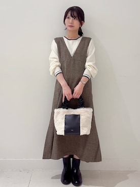 「index（インデックス）のバイカラーパフスリーブニット【洗濯機OK】（ニット/セーター、ホワイト系）」を使った、あやなさんの秋コーディネート