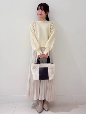 「index（インデックス）のラメガーター編みボートネックニット【洗濯機OK】《8col/XS～LL》（ニット/セーター、イエロー系）」を使った、あやなさんの秋コーディネート