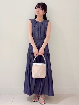「index（インデックス）のシャンブレーティアードロングワンピース【洗濯機洗い可/接触冷感】（ワンピース、ブルー系）」を使った、あやなさんの春コーディネート