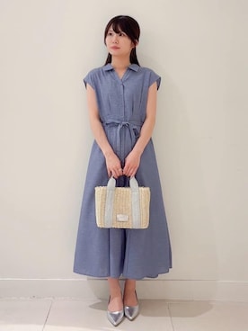 「index（インデックス）のリネンライクシャツワンピース【洗濯機洗い可】（ワンピース、ブルー系）」を使った、あやなさんの夏コーディネート