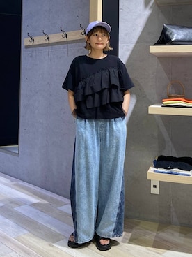 「LEPSIM（レプシィム）のイージーデニムパンツ　630150【KKfashion紹介アイテム】（デニムパンツ、ブルー系）」を使った、チヒロさん（レディース・162cm）の夏コーディネート