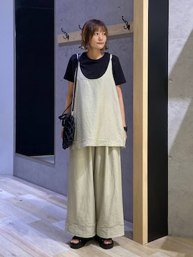 「LEPSIM（レプシィム）のスムースベーシックT2　639421（Tシャツ/カットソー、ブラック系）」を使った、チヒロさん（レディース・162cm）の夏コーディネート