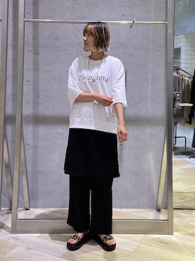 「LEPSIM（レプシィム）のステンレスロングアレンジネックレス　587102（ネックレス、シルバー系）」を使った、チヒロさん（レディース・162cm）の春コーディネート
