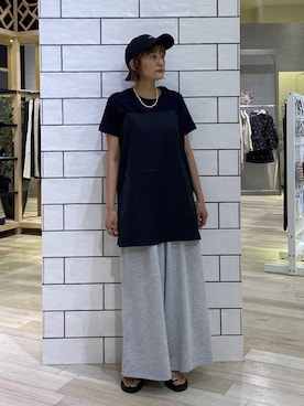 「LEPSIM（レプシィム）のカットイージーワイドパンツ　499173（その他パンツ、グレー系）」を使った、チヒロさん（レディース・162cm）の春コーディネート