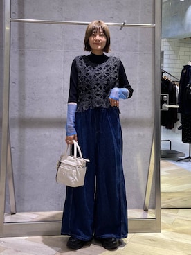 「LEPSIM（レプシィム）のアイテム（デニムパンツ）」を使った、チヒロさん（レディース・162cm）の秋コーディネート