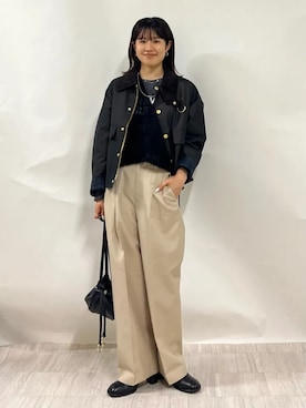 「SHIPS（シップス）のアイテム（その他パンツ）」を使った、齊藤さん（レディース・158cm）の秋コーディネート