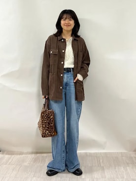 「アイテム（カバーオール）」を使った、齊藤さん（レディース・158cm）の秋コーディネート