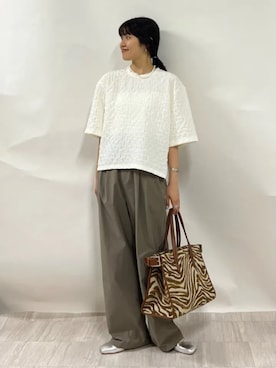 「A VACATION（アヴァケーション）のアイテム」を使った、齊藤さん（レディース・158cm）の夏コーディネート