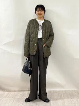 「SHIPS（シップス）のアイテム（その他パンツ）」を使った、齊藤さん（レディース・158cm）の秋コーディネート