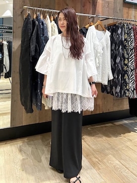 「LEPSIM（レプシィム）の異素材フリルBIGT　242843（Tシャツ/カットソー、ホワイト系）」を使った、mrt601lepsimさん（レディース）の夏コーディネート