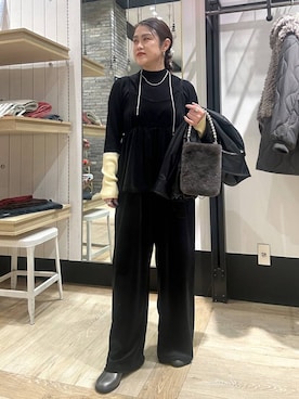 「おでかけ」｜「アイテム（サロペット/オーバーオール）」を使った、mrt601lepsimさん（レディース・155cm）の冬コーディネート