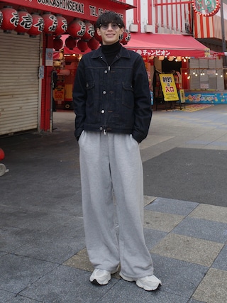 「WYM LIDNM（ウィム バイ リドム）のDENIM CROPPED ZIP TRUCKER JK（デニムジャケット）」を使った、Ryoさん（メンズ・172cm）の冬コーディネート