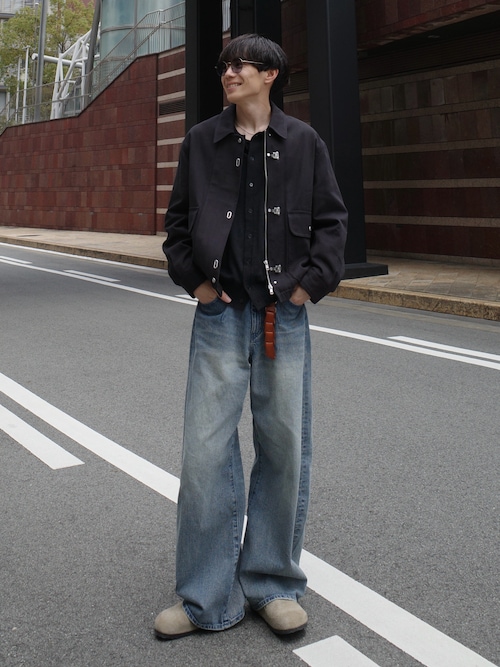 「WYM LIDNM(ウィム バイ リドム)のARC CURVED DRAPE DENIM(デニムパンツ)」を使った、Ryoさん(メンズ・172cm)の冬コーディネート