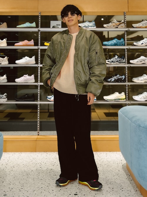 LIDNM SUPER LIGHT WOOL TROUSERS リドム LIDNM（リドム）の「SUPER LIGHT WOOL TROUSERS（スラックス）」 - WEAR