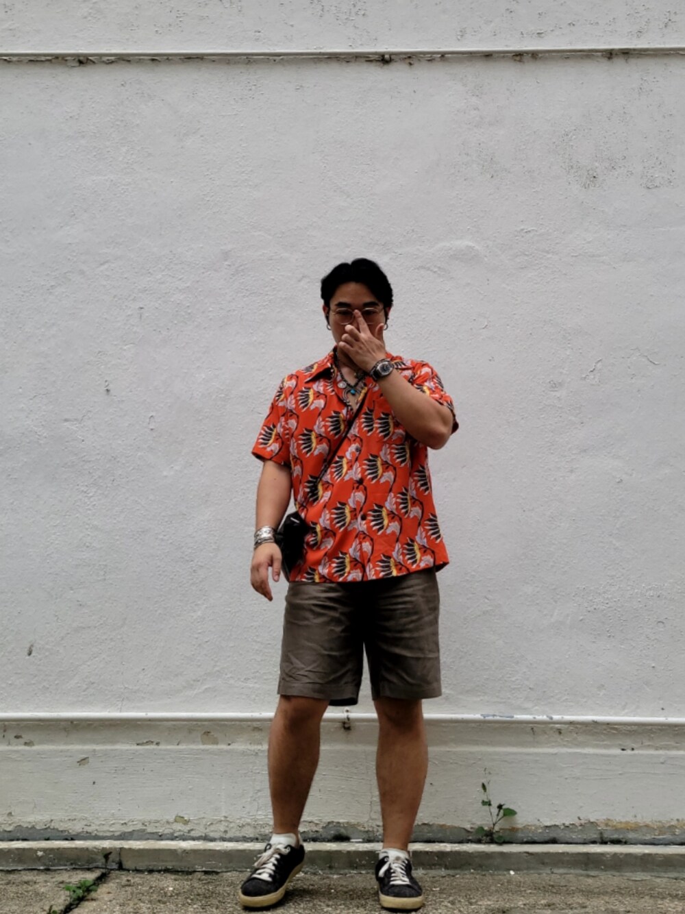 「N.HOOLYWOODのアイテム（パンツ、グリーン系）」を使った、CurtisWさん（メンズ・168cm）の夏コーディネートの1枚目の写真