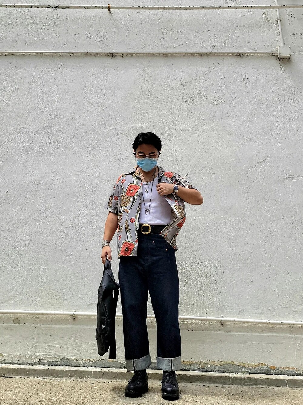 「JUNYA WATANABE MANのアイテム（デニムパンツ、ブルー系）」を使った、CurtisWさん（メンズ・168cm）の秋コーディネートの1枚目の写真