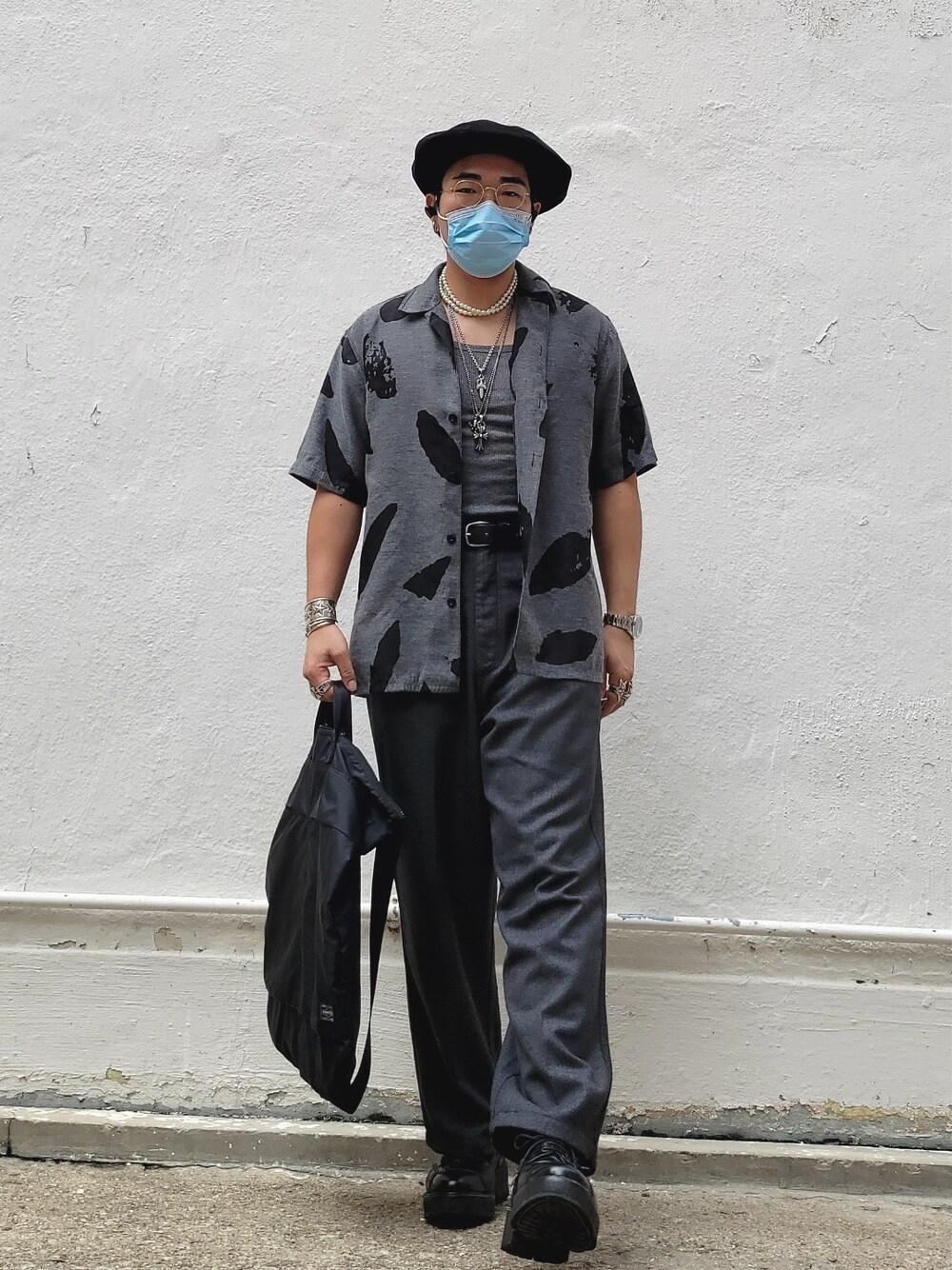 「EYTYSのアイテム（シューズ、ブラック系）」を使った、CurtisWさん（メンズ・168cm）の秋コーディネートの1枚目の写真