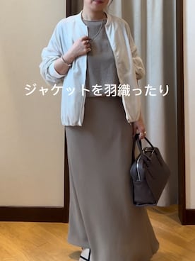 「RIVE DROITE（リヴドロワ）の【上品な艶感が華やかな印象に】グロッシーシアーブルゾン（ブルゾン、ベージュ系）」を使った、RDsayaさん（レディース・154cm）の春コーディネート