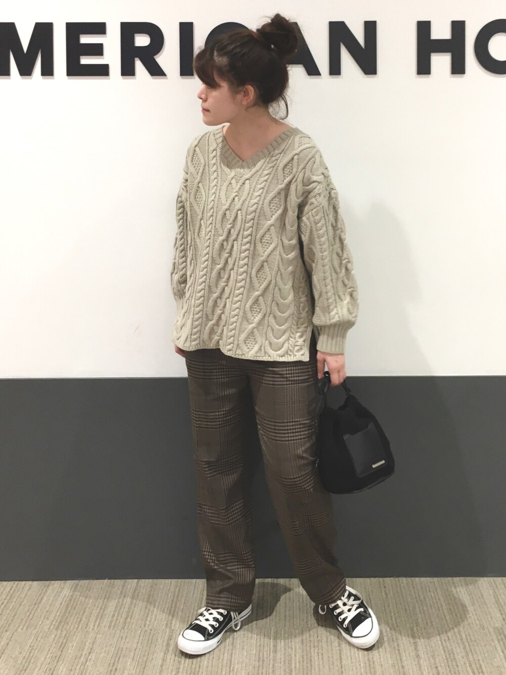 「AMERICAN HOLICのボアミニバック（ショルダーバッグ、ブラック系）」を使った、Misato.Sさん（レディース・164cm）の秋コーディネートの1枚目の写真