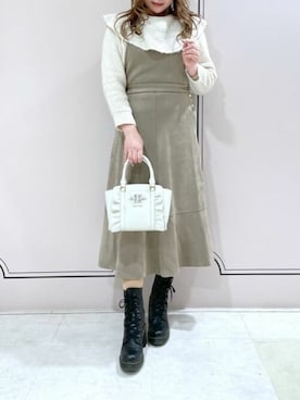 SAMANTHAVEGAStaffさん（レディース・168cm）の冬コーディネート