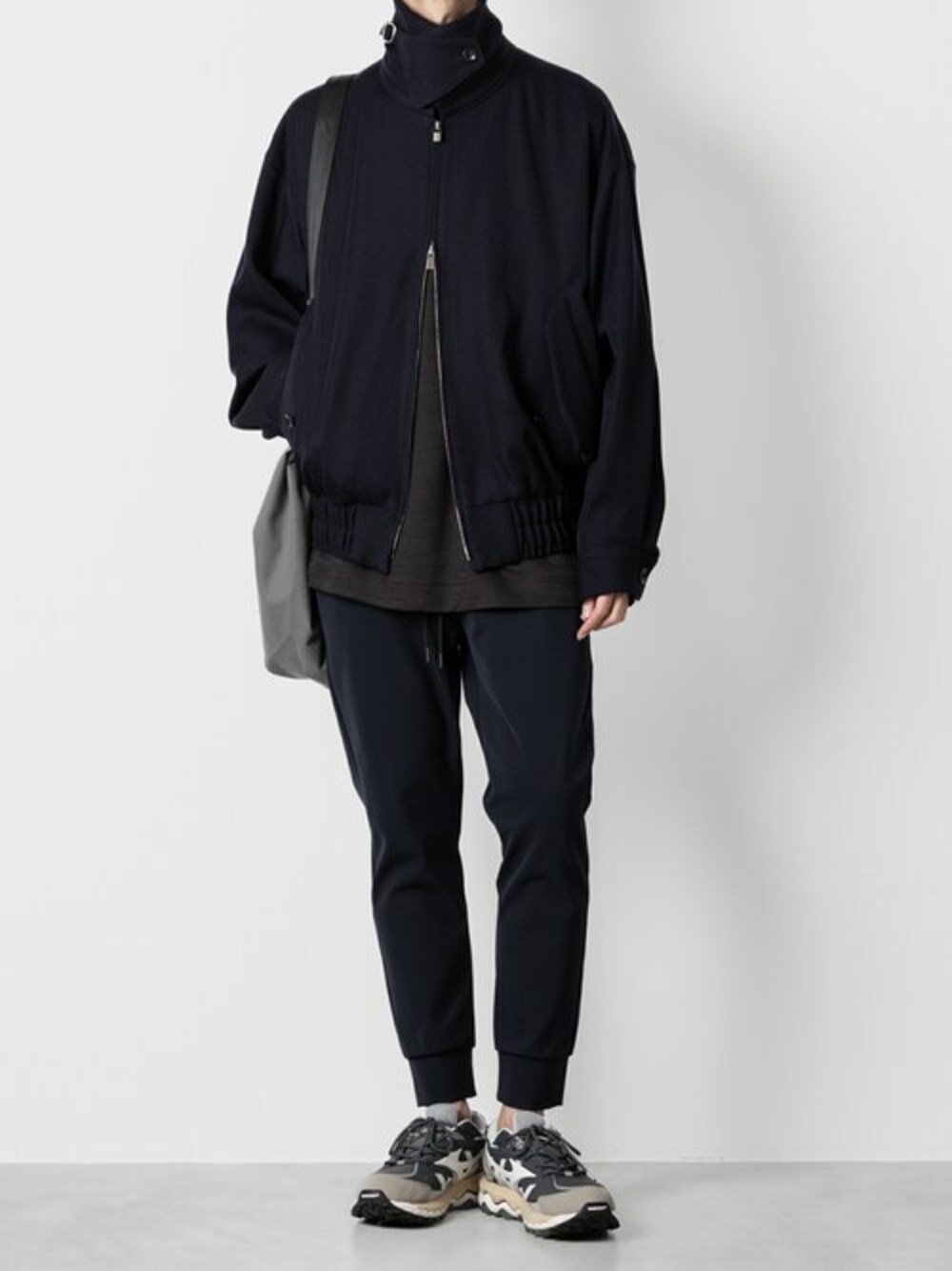 ATTACHMENT（アタッチメント）の「2/48 WO カルゼ ジップアップ