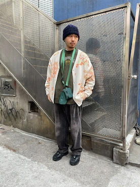 「MANASTASH（マナスタッシュ）のアイテム（Tシャツ/カットソー）」を使った、Turkeyさん（メンズ・173cm）の冬コーディネート