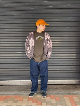 「MANASTASH（マナスタッシュ）のアイテム（Tシャツ/カットソー）」を使った、Turkeyさん（メンズ・173cm）の春コーディネート